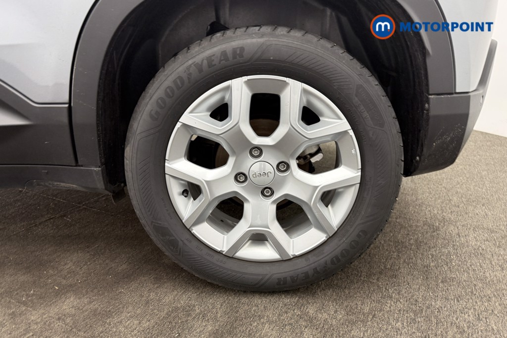 Jeep Avenger Altitude Manual Petrol SUV - Stock Number (1565153) - 24th supplementary image