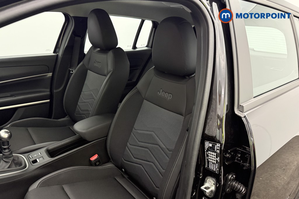 Jeep Avenger Altitude Manual Petrol SUV - Stock Number (1565179) - 2nd supplementary image