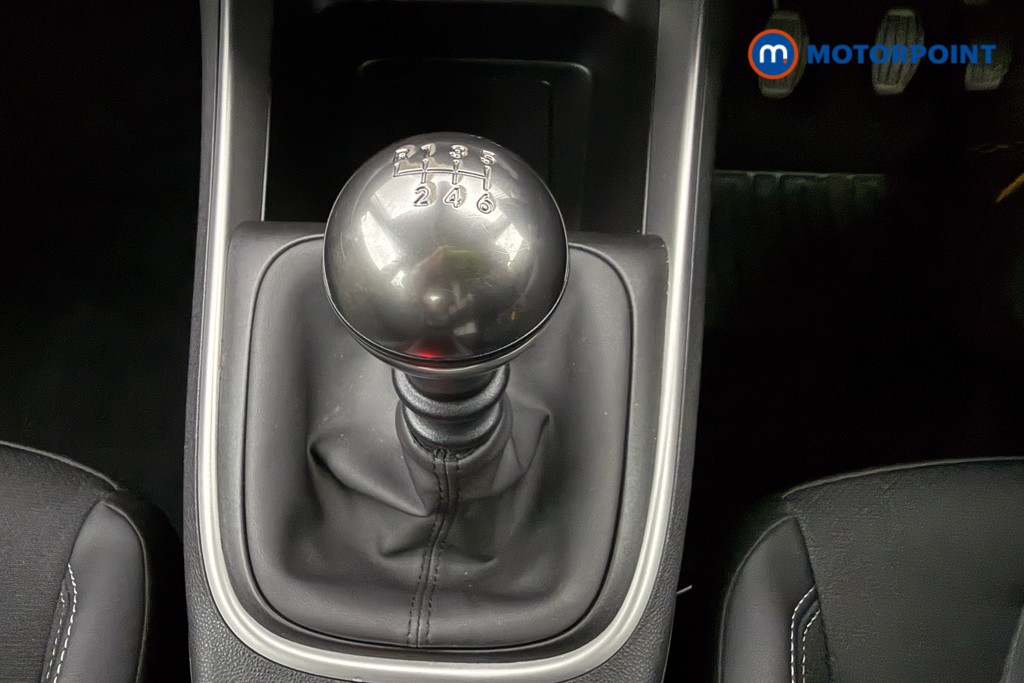 Jeep Avenger Altitude Manual Petrol SUV - Stock Number (1565183) - 6th supplementary image