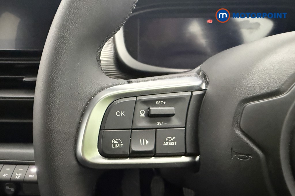 Jeep Avenger Altitude Manual Petrol SUV - Stock Number (1565183) - 13th supplementary image