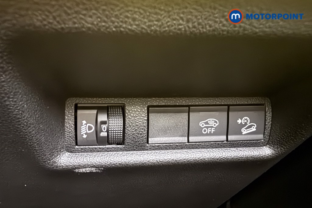 Jeep Avenger Altitude Manual Petrol SUV - Stock Number (1565183) - 16th supplementary image