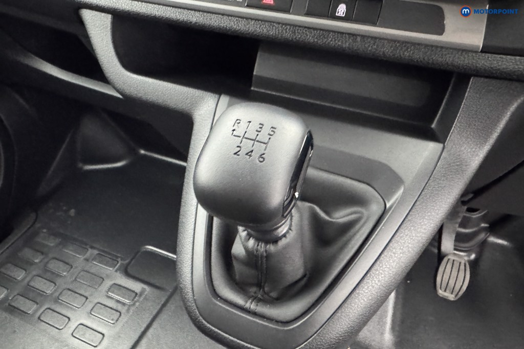 Vauxhall Vivaro Prime Manual Diesel Crew Bus - Stock Number (1567288) - 13th supplementary image