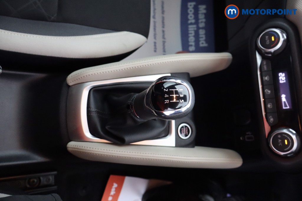 Nissan Micra Acenta Limited Edition Manual Petrol Hatchback - Stock Number (1567424) - 9th supplementary image