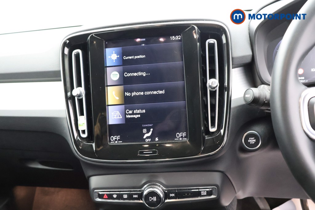 Volvo Xc40 Momentum Manual Petrol SUV - Stock Number (1569517) - 5th supplementary image