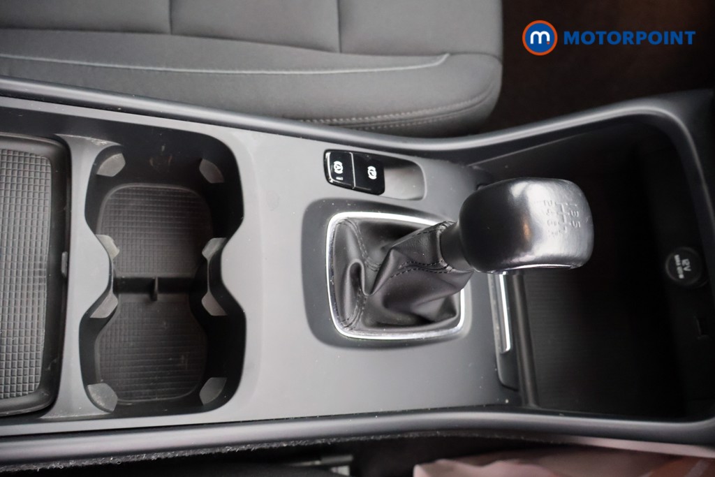 Volvo Xc40 Momentum Manual Petrol SUV - Stock Number (1569517) - 6th supplementary image