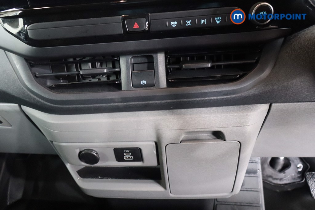 Ford Transit Custom Sport Automatic Diesel Panel Van - Stock Number (1571409) - 12th supplementary image