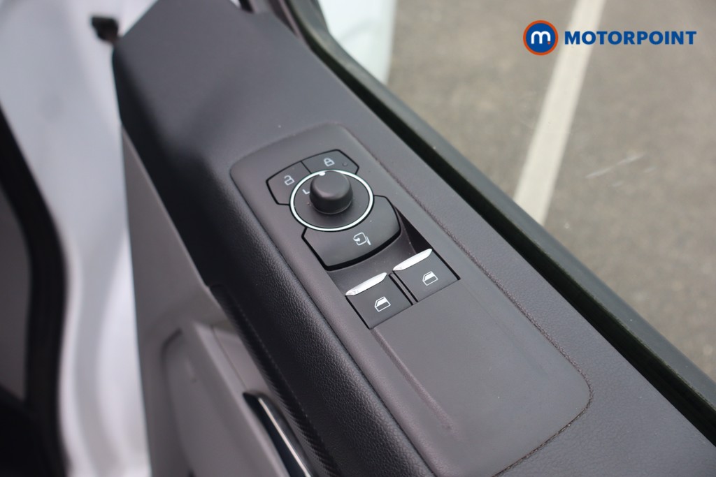 Ford Transit Custom Limited Manual Diesel Panel Van - Stock Number (1572790) - 17th supplementary image