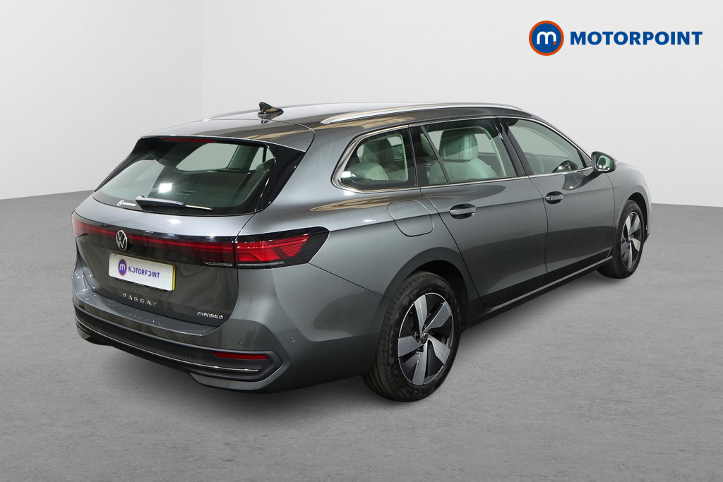 Volkswagen Passat Life Automatic Petrol Plug-In Hybrid Estate - Stock Number (1573305) - Drivers side rear corner
