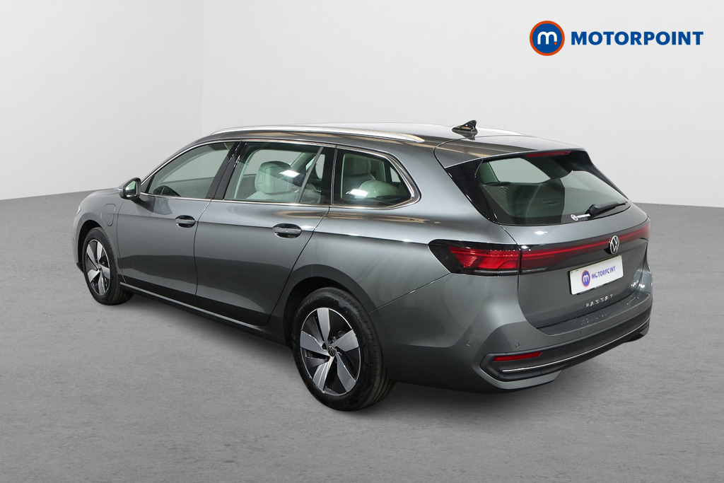 Volkswagen Passat Life Automatic Petrol Plug-In Hybrid Estate - Stock Number (1573305) - Passenger side rear corner