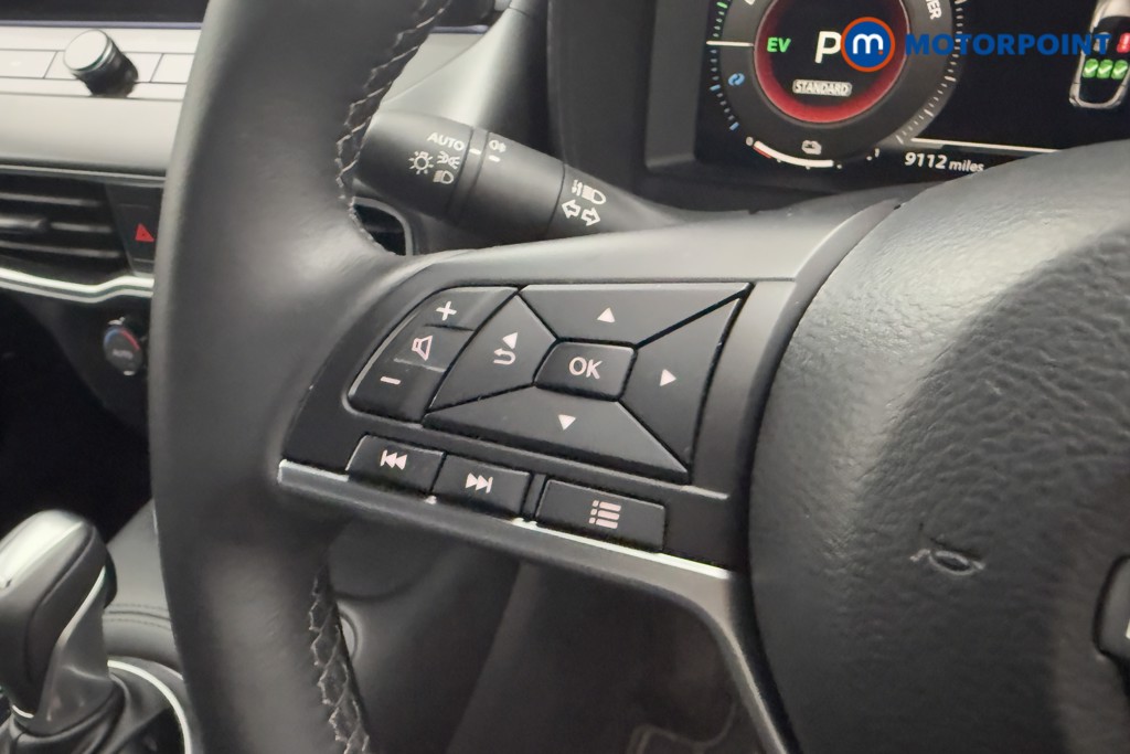 Nissan Juke N-Connecta Automatic Petrol-Electric Hybrid SUV - Stock Number (1573979) - 3rd supplementary image