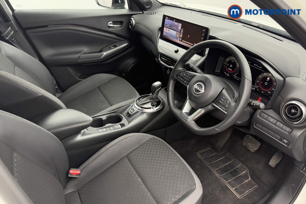 Nissan Juke N-Connecta Automatic Petrol-Electric Hybrid SUV - Stock Number (1573979) - 1st supplementary image