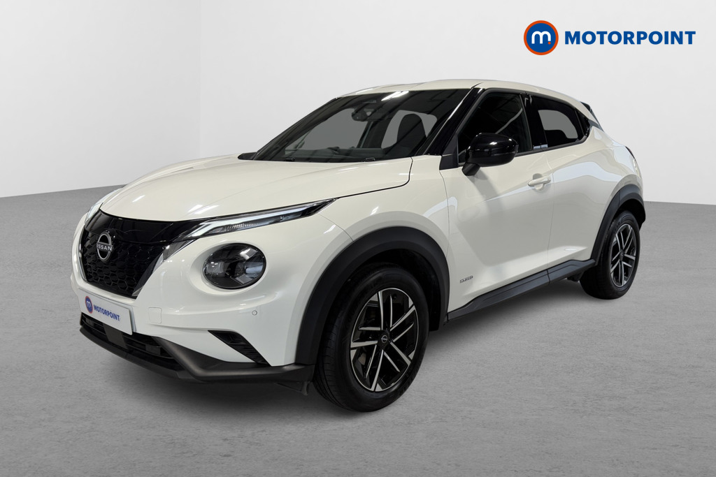 Nissan Juke N-Connecta Automatic Petrol-Electric Hybrid SUV - Stock Number (1573979) - Passenger side front corner