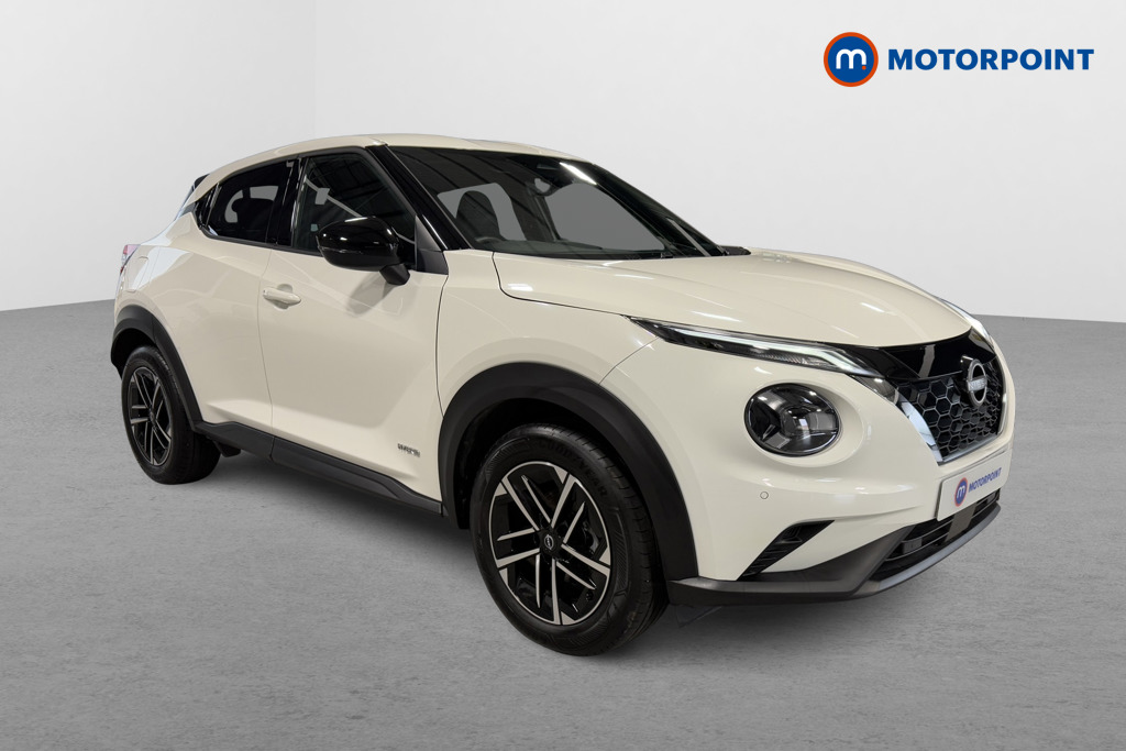 Nissan Juke N-Connecta Automatic Petrol-Electric Hybrid SUV - Stock Number (1573979) - Drivers side front corner