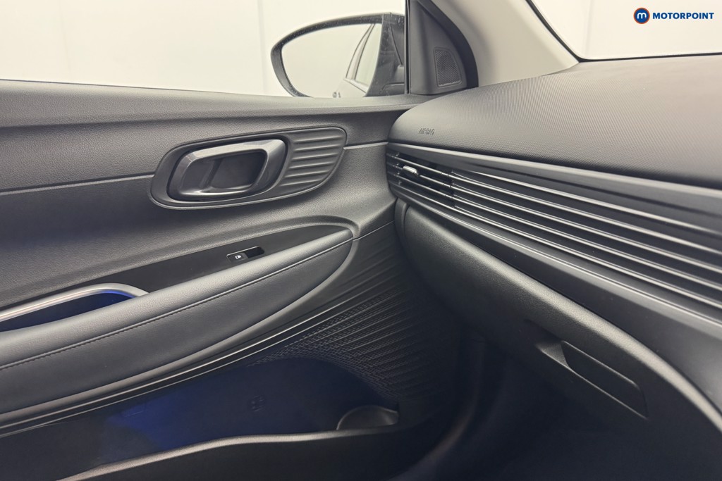 Hyundai Bayon Premium Automatic Petrol SUV - Stock Number (1574589) - 17th supplementary image