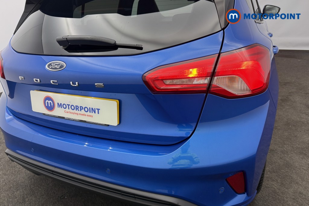 Ford Focus St-Line X Manual Diesel Hatchback - Stock Number (1574716) - 8th supplementary image