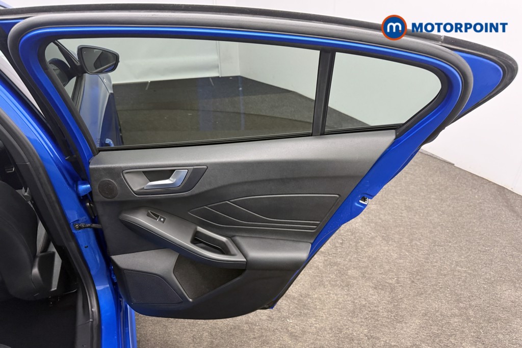 Ford Focus St-Line X Manual Diesel Hatchback - Stock Number (1574716) - 12th supplementary image