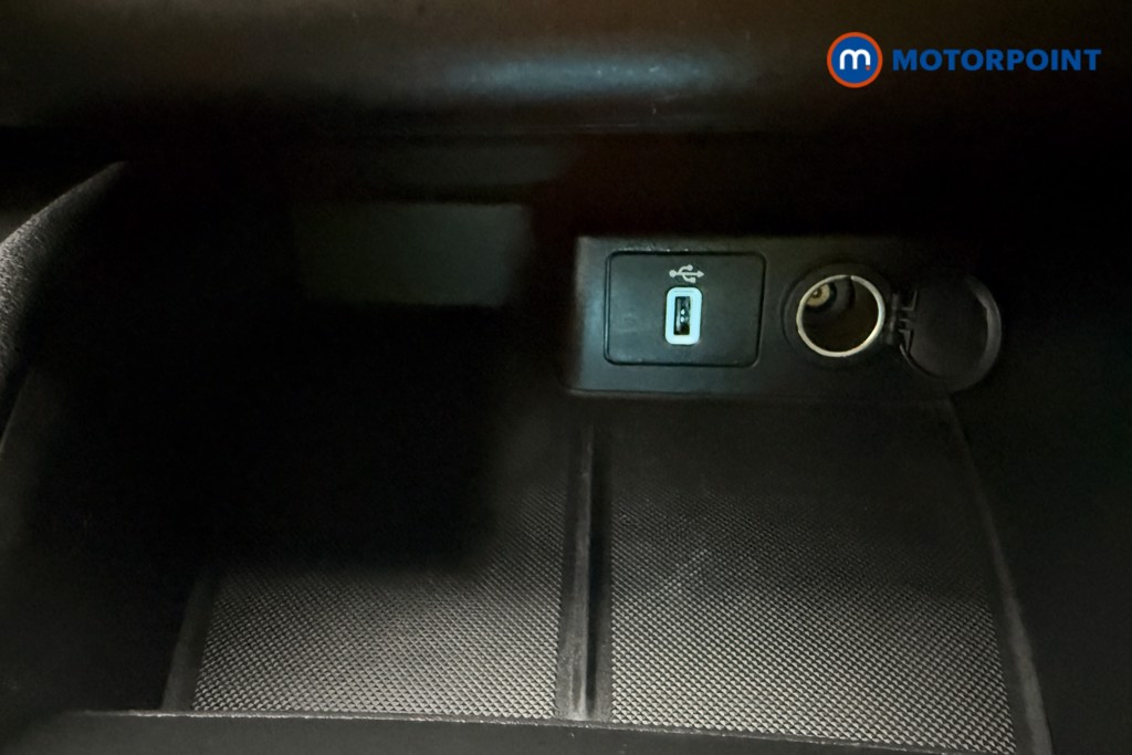 Ford Focus St-Line X Manual Diesel Hatchback - Stock Number (1574716) - 25th supplementary image