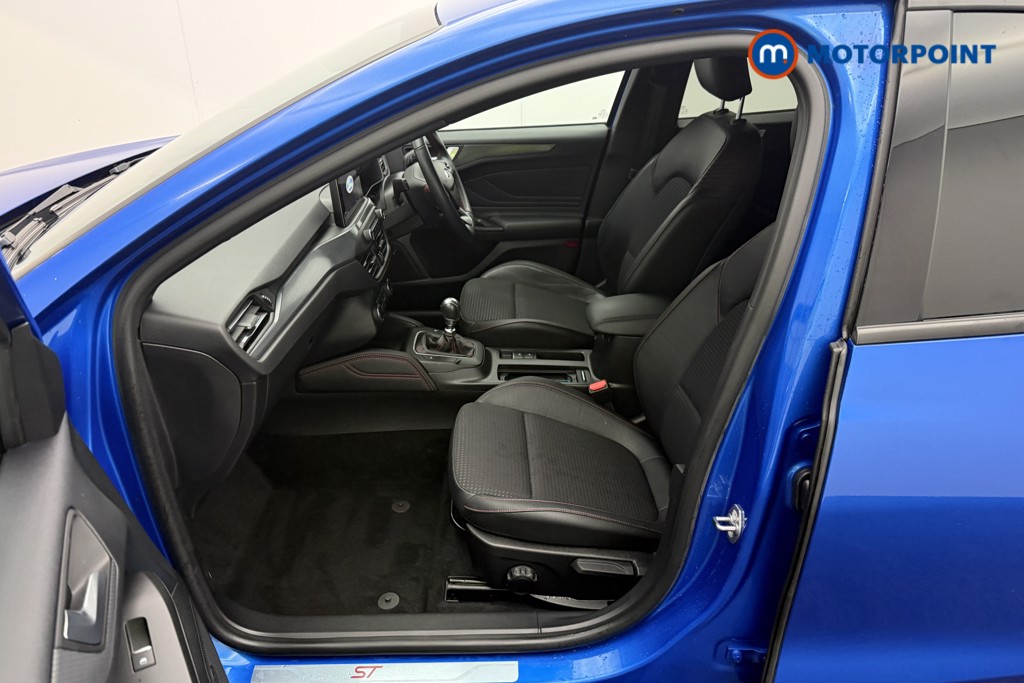 Ford Focus St-Line X Manual Diesel Hatchback - Stock Number (1574716) - 1st supplementary image