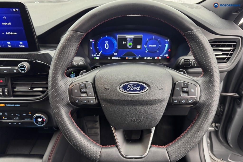 Ford Kuga St-Line Automatic Diesel SUV - Stock Number (1578455) - 6th supplementary image