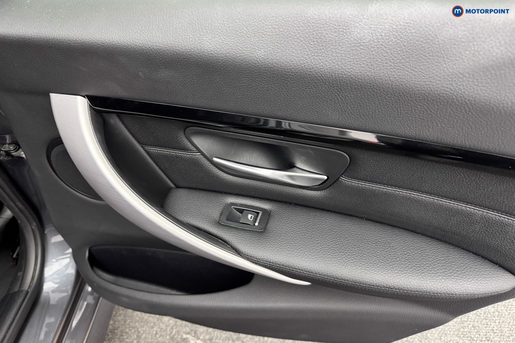 BMW 3 Series M Sport Automatic Petrol Estate - Stock Number (1578531) - 25th supplementary image