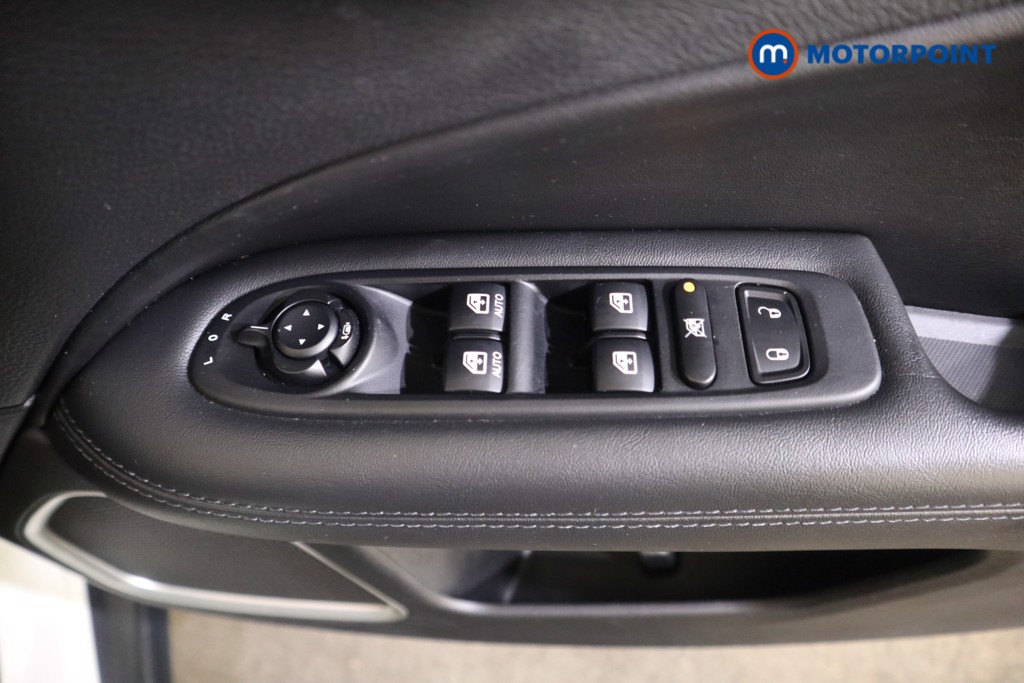 Jeep Compass Night Eagle Manual Petrol SUV - Stock Number (1579631) - 8th supplementary image