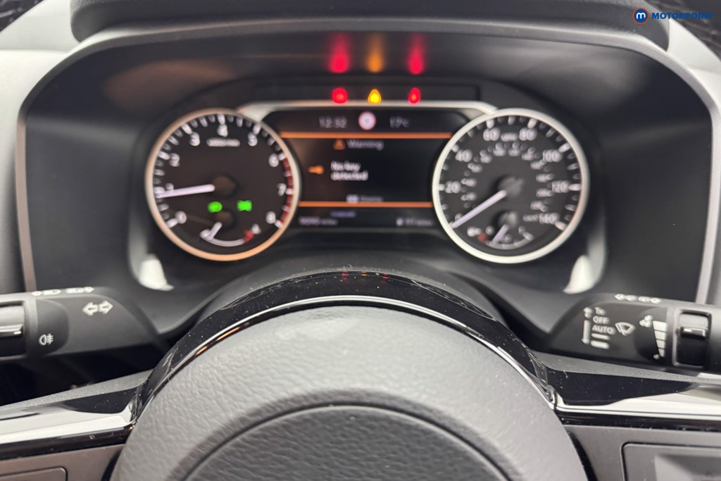 Nissan Qashqai Acenta Premium Manual Petrol SUV - Stock Number (1579828) - 9th supplementary image