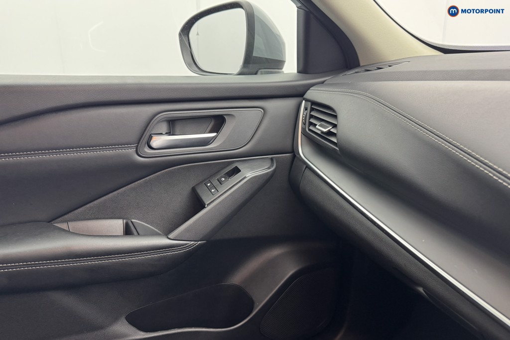 Nissan Qashqai Acenta Premium Manual Petrol SUV - Stock Number (1579828) - 18th supplementary image