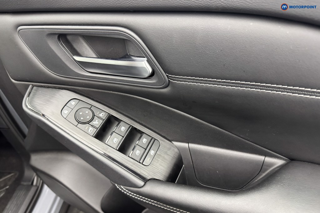 Nissan Qashqai Acenta Premium Manual Petrol SUV - Stock Number (1579828) - 23rd supplementary image