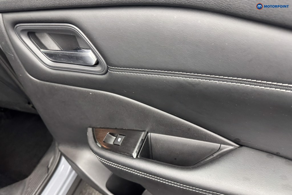 Nissan Qashqai Acenta Premium Manual Petrol SUV - Stock Number (1579828) - 25th supplementary image