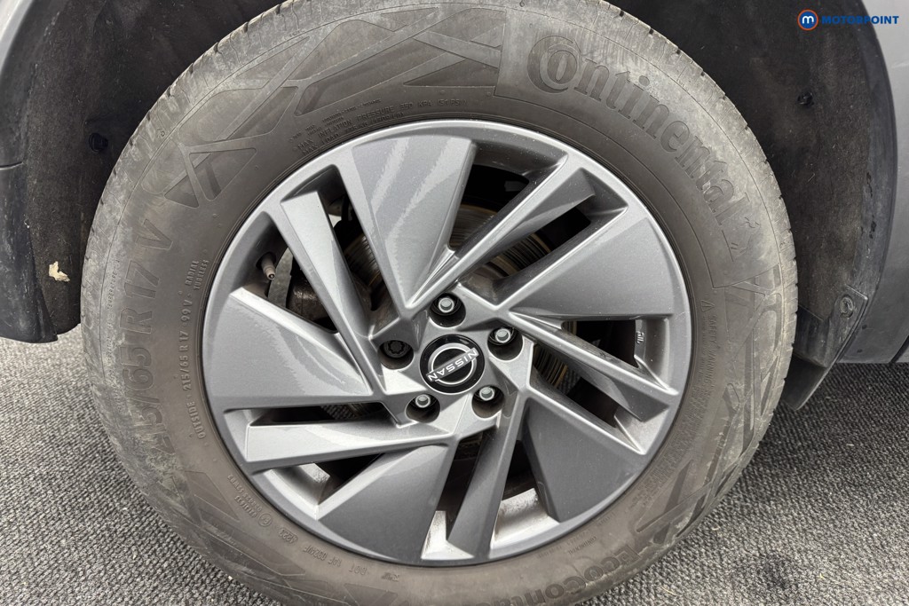 Nissan Qashqai Acenta Premium Manual Petrol SUV - Stock Number (1579828) - 32nd supplementary image