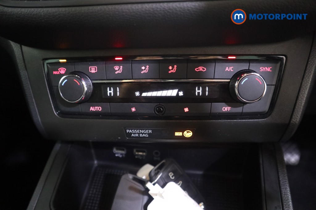 Seat Ibiza Xcellence Lux Manual Petrol Hatchback - Stock Number (1580450) - 8th supplementary image