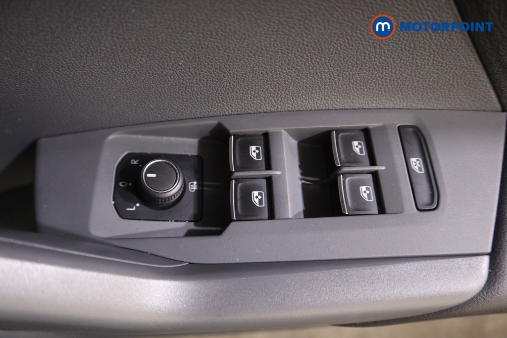 Volkswagen T-Cross SEL Manual Petrol SUV - Stock Number (1580452) - 8th supplementary image