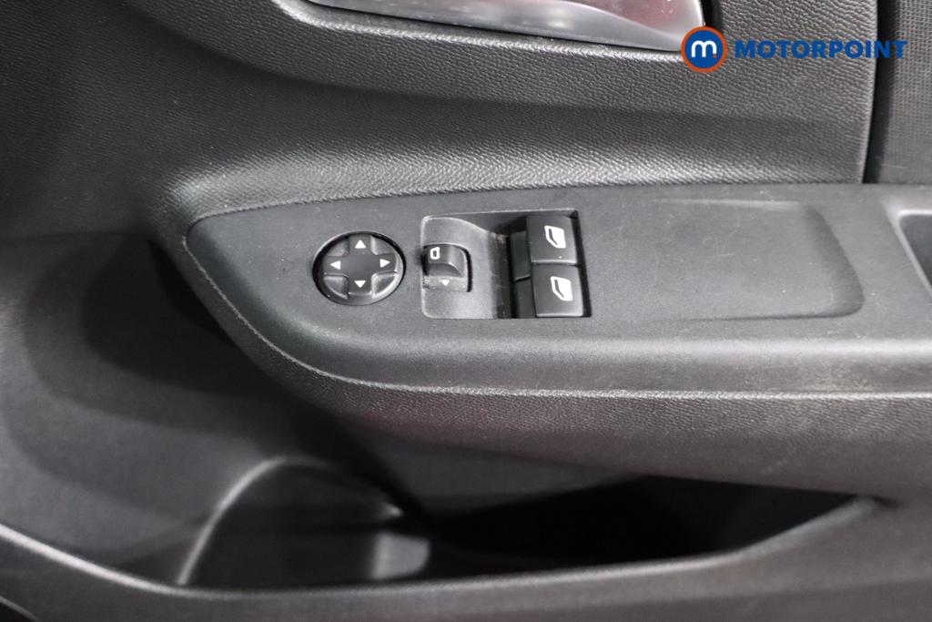 Vauxhall Corsa SE Manual Petrol Hatchback - Stock Number (1580565) - 8th supplementary image