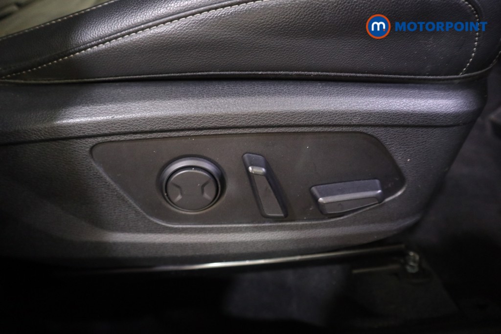 KIA Sportage Launch Edition Manual Petrol SUV - Stock Number (1581495) - 9th supplementary image