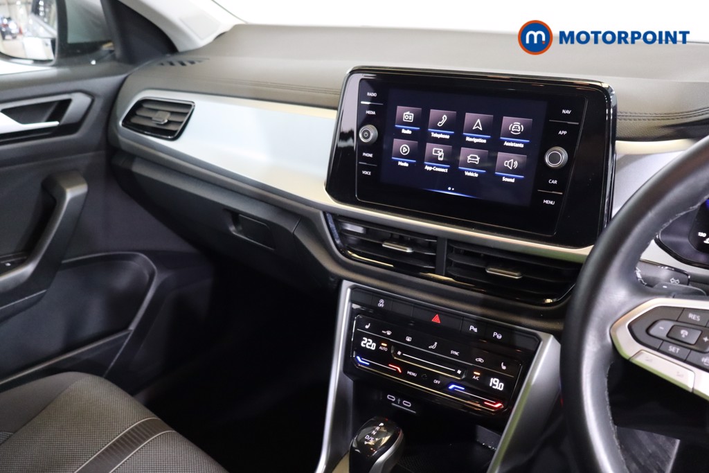 Volkswagen T-Roc Life Automatic Petrol SUV - Stock Number (1581539) - 3rd supplementary image