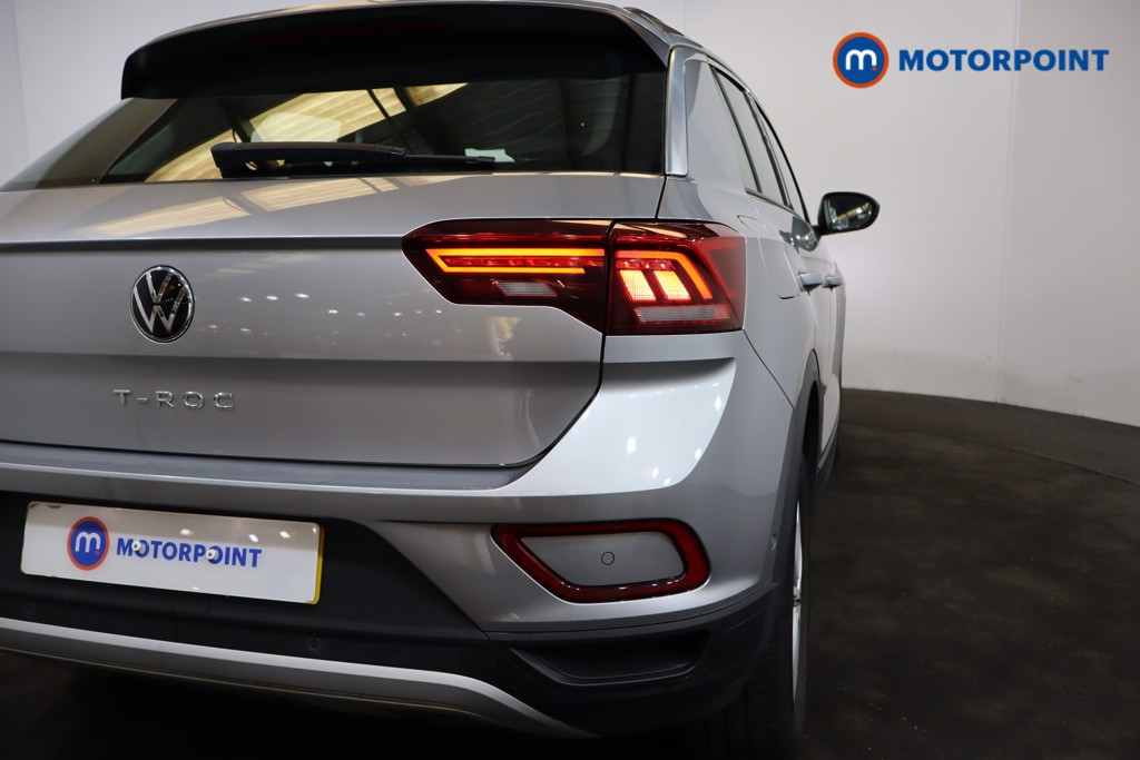 Volkswagen T-Roc Life Automatic Petrol SUV - Stock Number (1581539) - 28th supplementary image