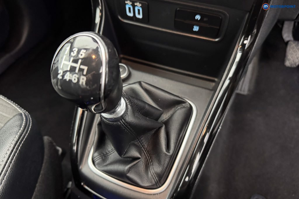 Ford Ecosport Titanium Manual Petrol SUV - Stock Number (1581815) - 16th supplementary image