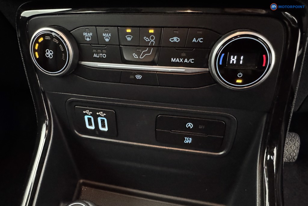 Ford Ecosport Titanium Manual Petrol SUV - Stock Number (1581815) - 17th supplementary image