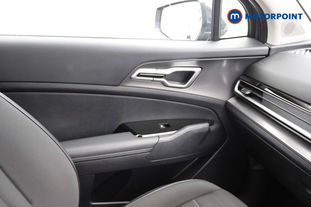 KIA Sportage 3 Automatic Petrol-Electric Hybrid SUV - Stock Number (1581845) - 8th supplementary image