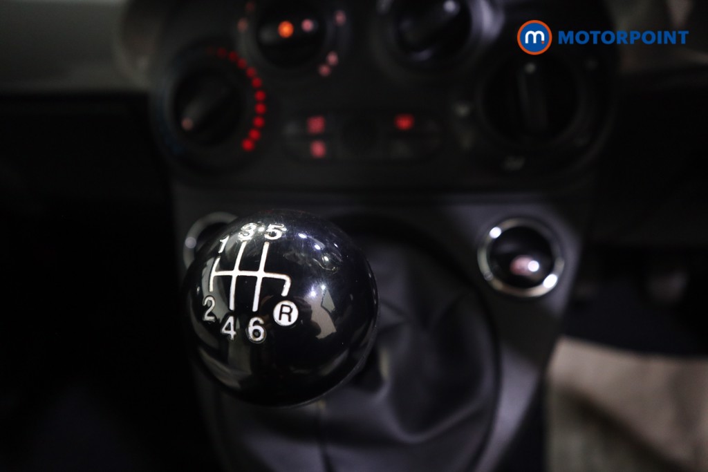 Fiat 500 Dolcevita Manual Petrol Hatchback - Stock Number (1581919) - 9th supplementary image
