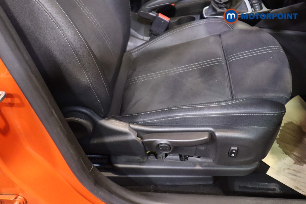 Vauxhall Crossland Ultimate Manual Petrol SUV - Stock Number (1582114) - 16th supplementary image