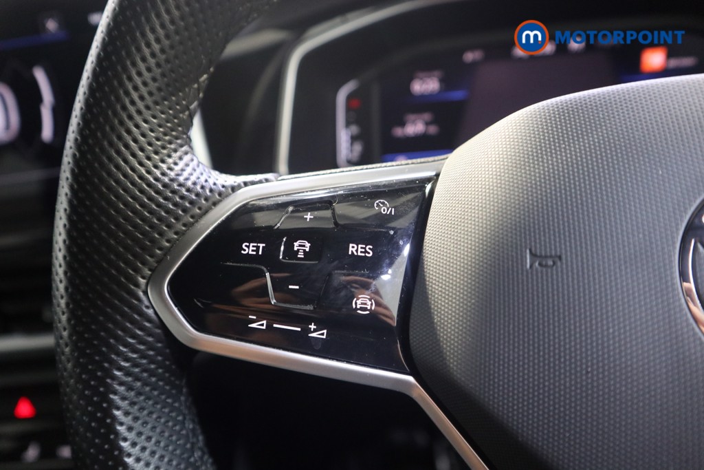 Volkswagen T-Roc R-Line Manual Petrol SUV - Stock Number (1582541) - 4th supplementary image