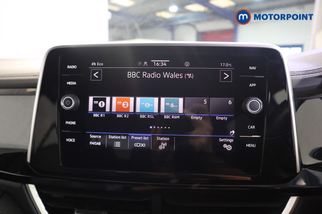 Volkswagen T-Roc R-Line Manual Petrol SUV - Stock Number (1582541) - 8th supplementary image