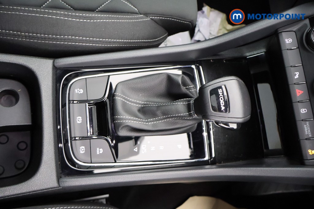 Skoda Karoq Sportline Edition Automatic Petrol SUV - Stock Number (1582566) - 6th supplementary image