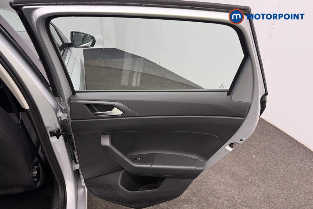 Volkswagen Polo SE Manual Petrol Hatchback - Stock Number (1582892) - 11th supplementary image