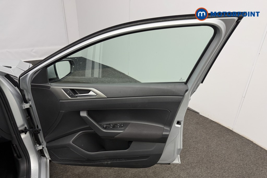 Volkswagen Polo SE Manual Petrol Hatchback - Stock Number (1582892) - 14th supplementary image