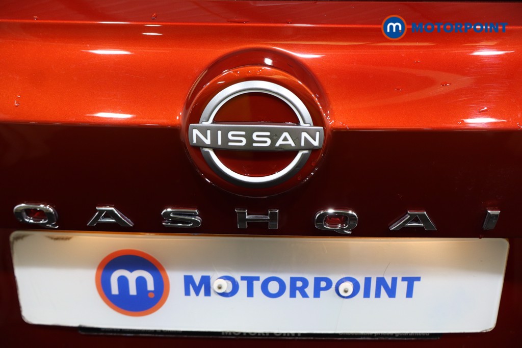 Nissan Qashqai N-Connecta Automatic Petrol SUV - Stock Number (1582989) - 5th supplementary image