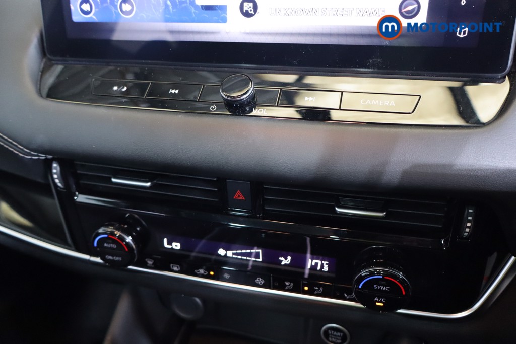 Nissan Qashqai N-Connecta Automatic Petrol SUV - Stock Number (1582989) - 16th supplementary image