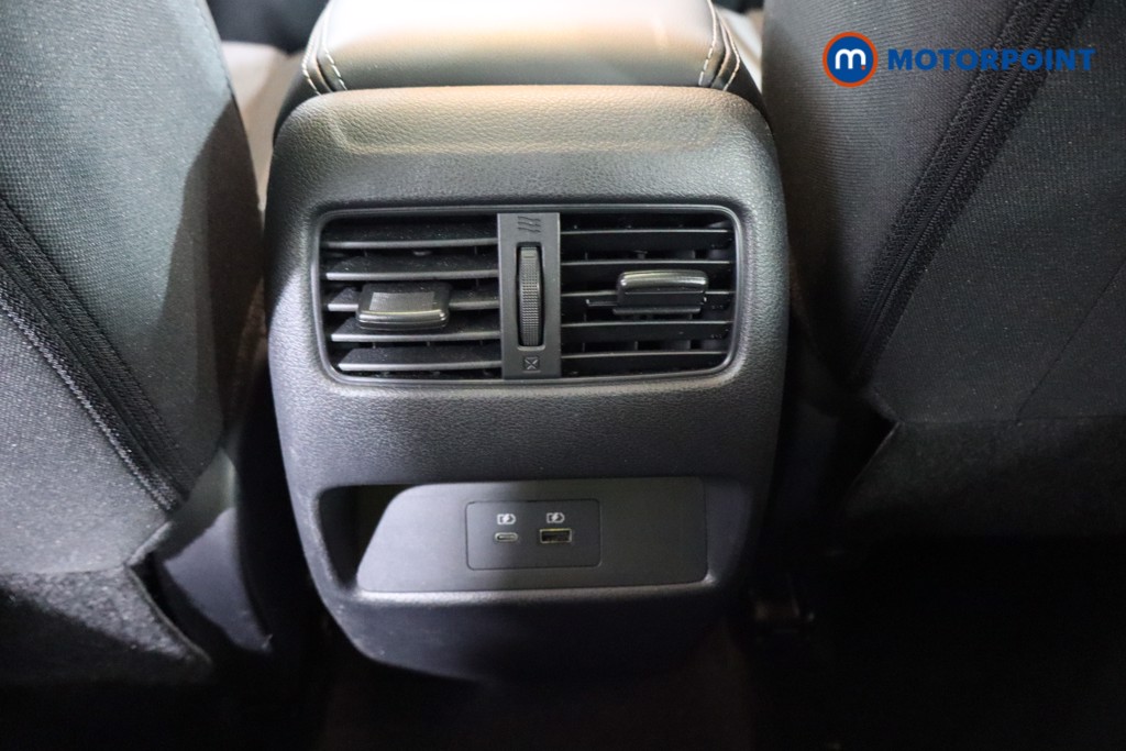 Nissan Qashqai N-Connecta Automatic Petrol SUV - Stock Number (1582989) - 26th supplementary image