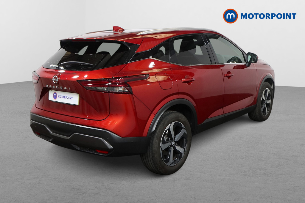 Nissan Qashqai N-Connecta Automatic Petrol SUV - Stock Number (1582989) - Drivers side rear corner